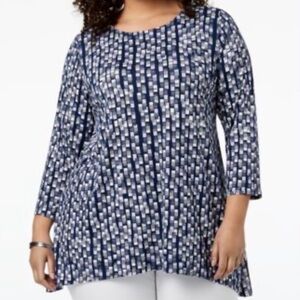 Alfani Navy and White Geometric Tunic